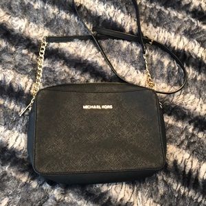 Michael Kors Jet Set Large Saffiano Crossbody